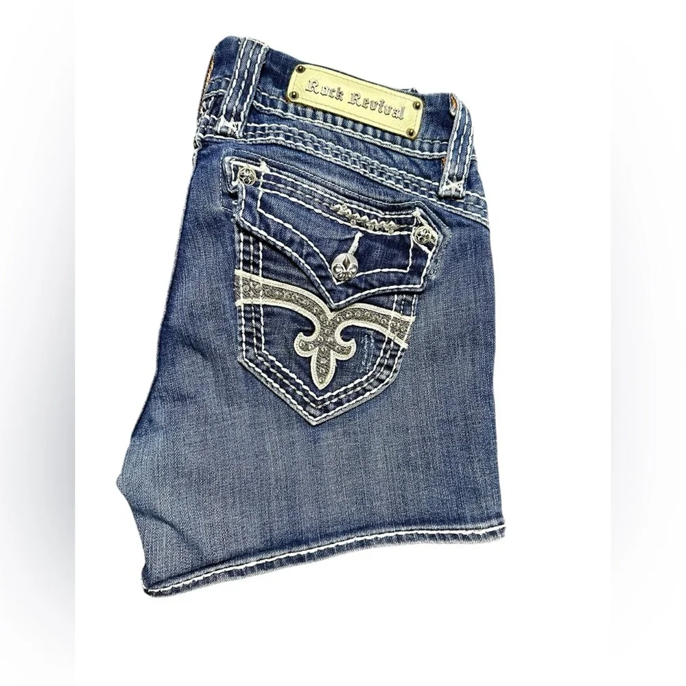 Rock Revival Scarlett Easy Shorts Size 27 Embroidered Denim - Picture 4 of 8